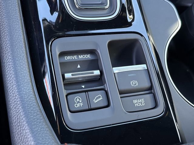 New 2025 Honda Pilot Sport image 13