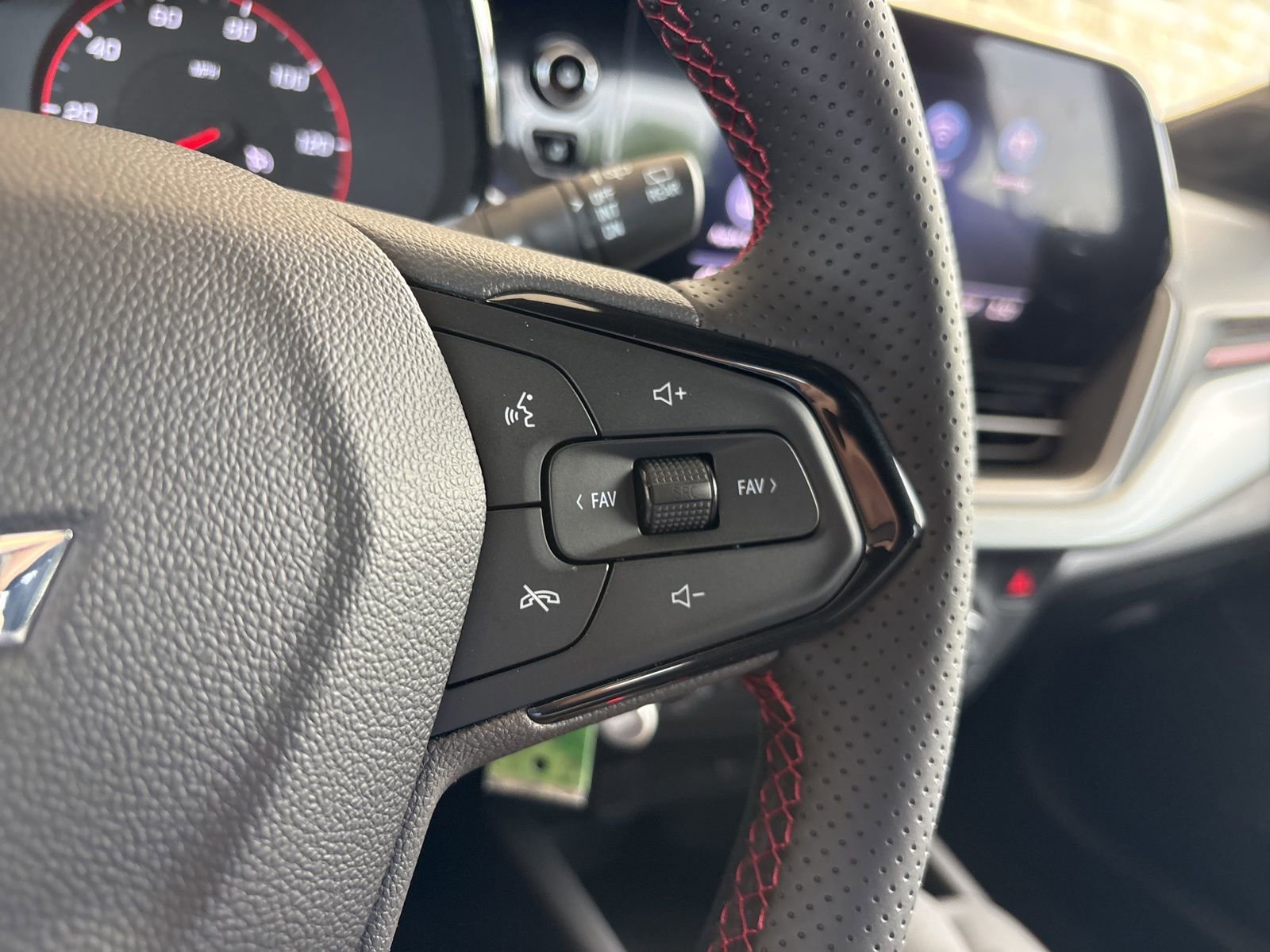 New 2026 Chevrolet Trax RS image 29