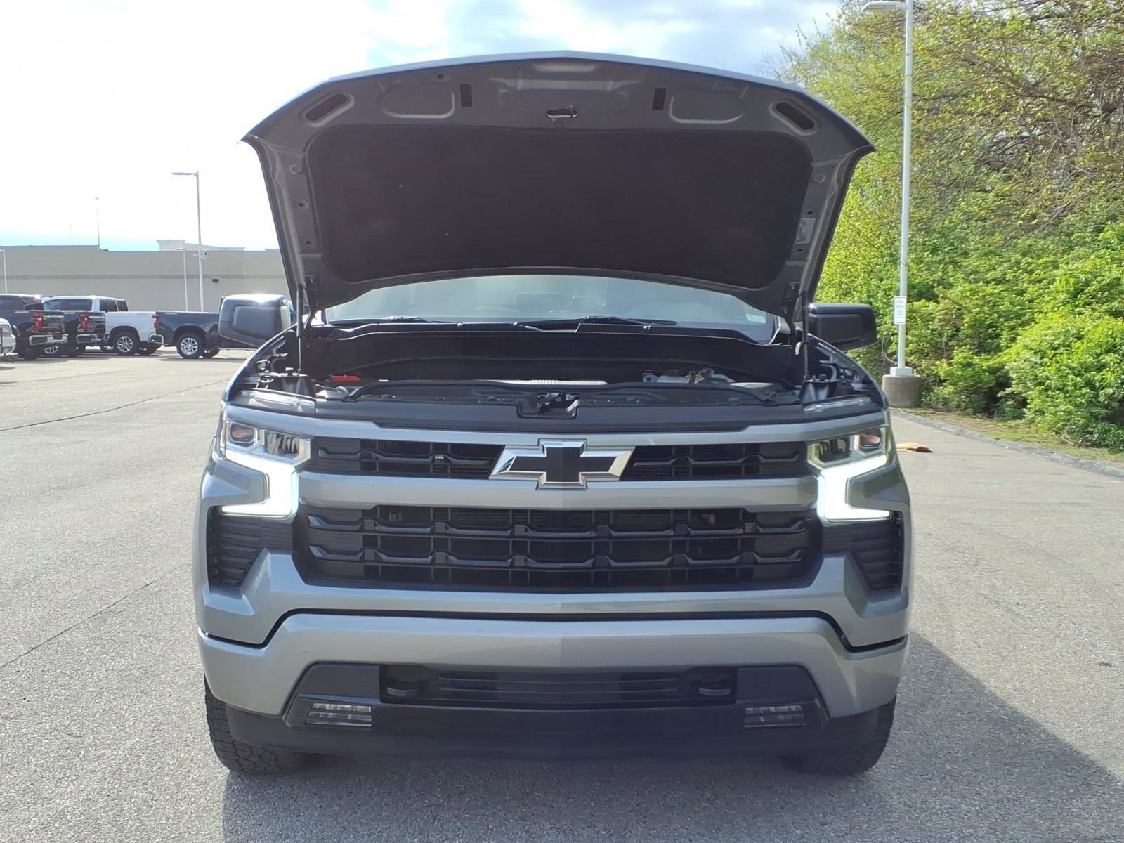 Used 2023 Chevrolet Silverado 1500 RST w/ Z71 Off-Road Package AWD/4WD image 30
