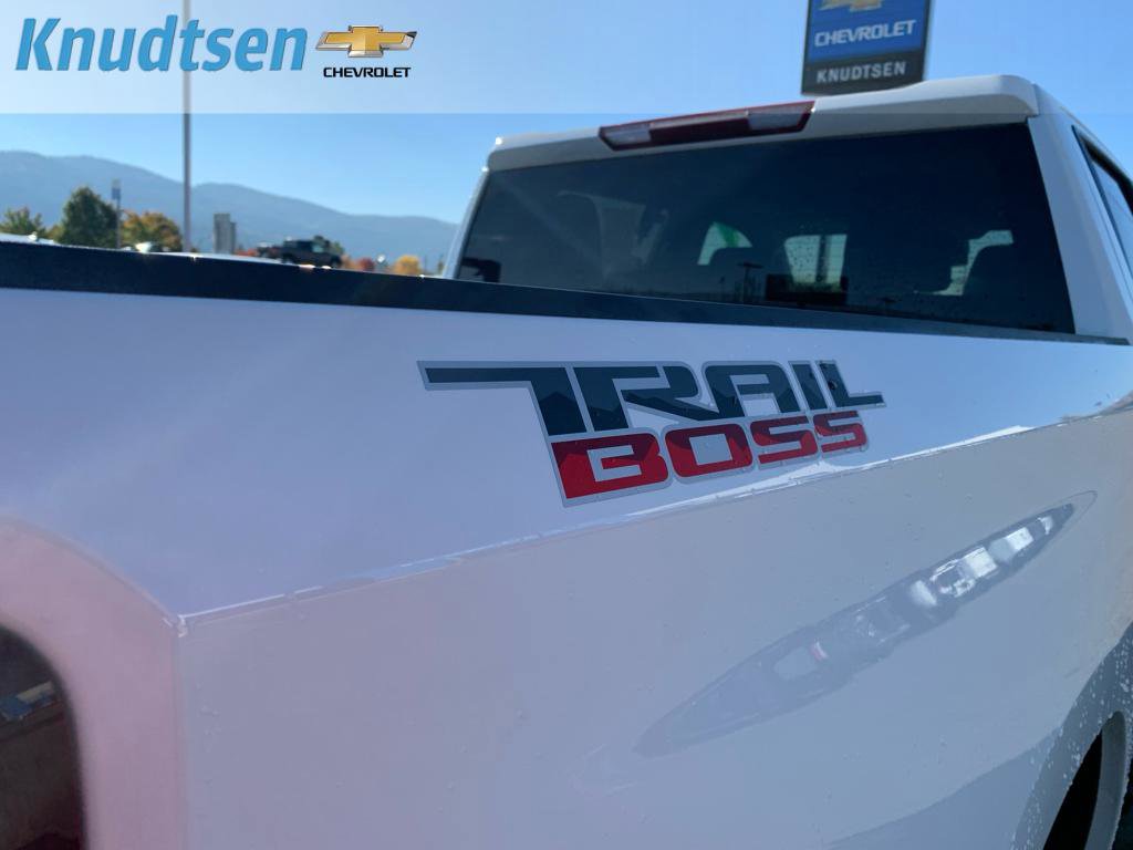 Used 2021 Chevrolet Silverado 1500 Custom Trail Boss w/ Safety Confidence Package image 9