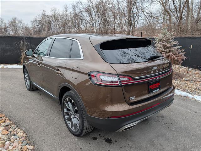 Certified 2022 Lincoln Nautilus Reserve image 3