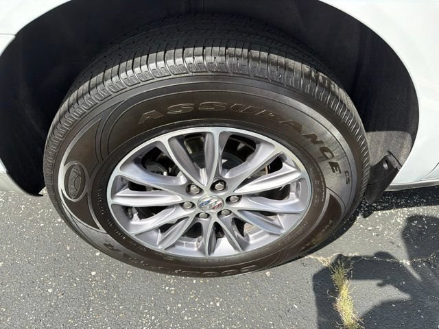 Certified 2024 Buick Enclave Essence w/ Trailering Package, 5000 lbs. AWD/4WD image 8