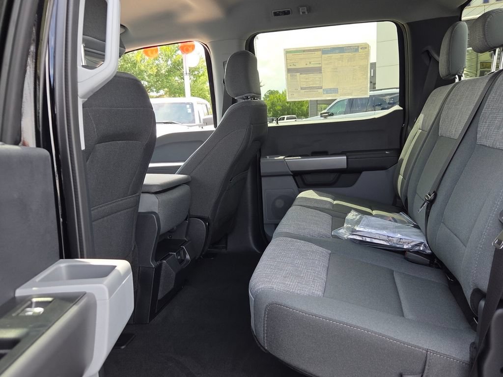 New 2026 Ford F250 XLT w/ FX4 Off-Road Package AWD/4WD image 5