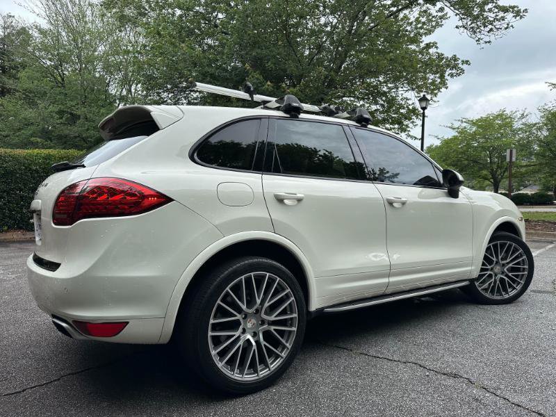Used 2011 Porsche Cayenne S AWD/4WD image 7