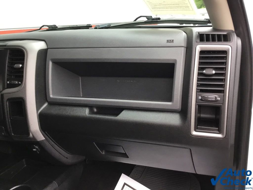 Used 2015 RAM 3500 Tradesman w/ Chrome Appearance Group image 43