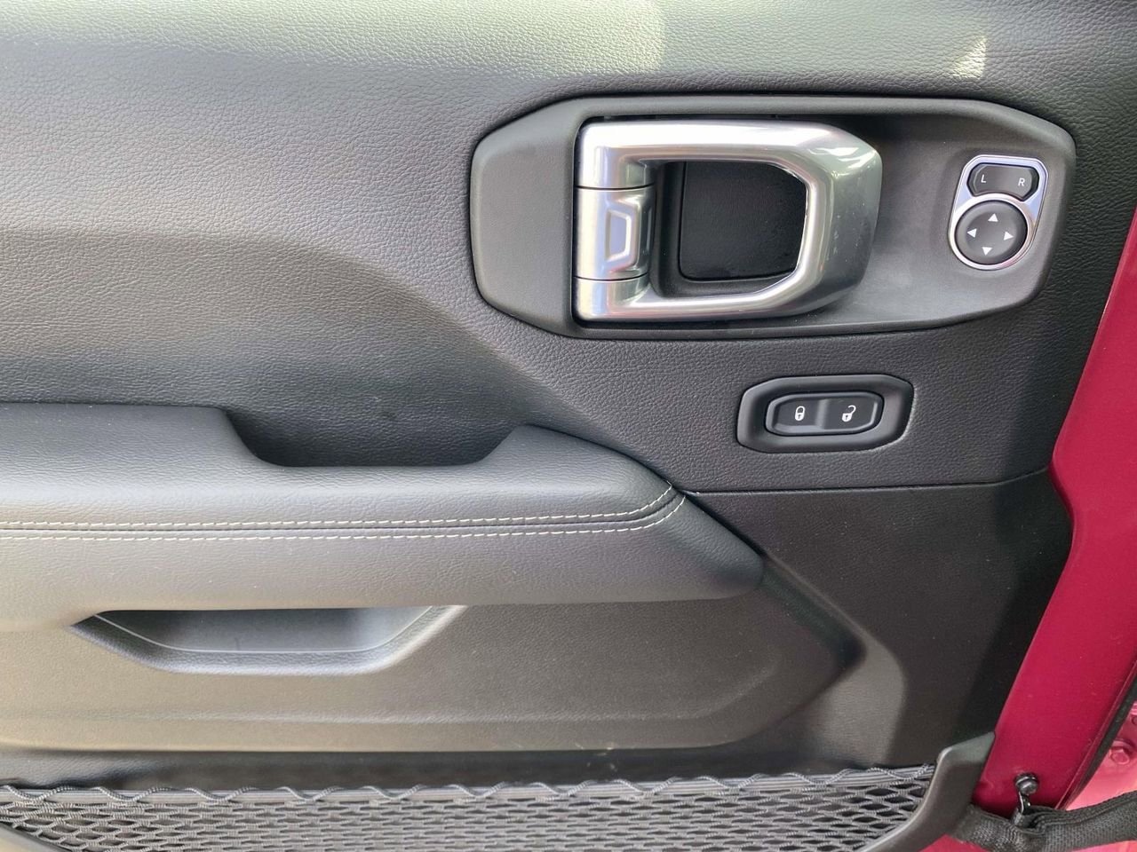 Used 2022 Jeep Wrangler Unlimited Sahara w/ LED Lighting Group image 16