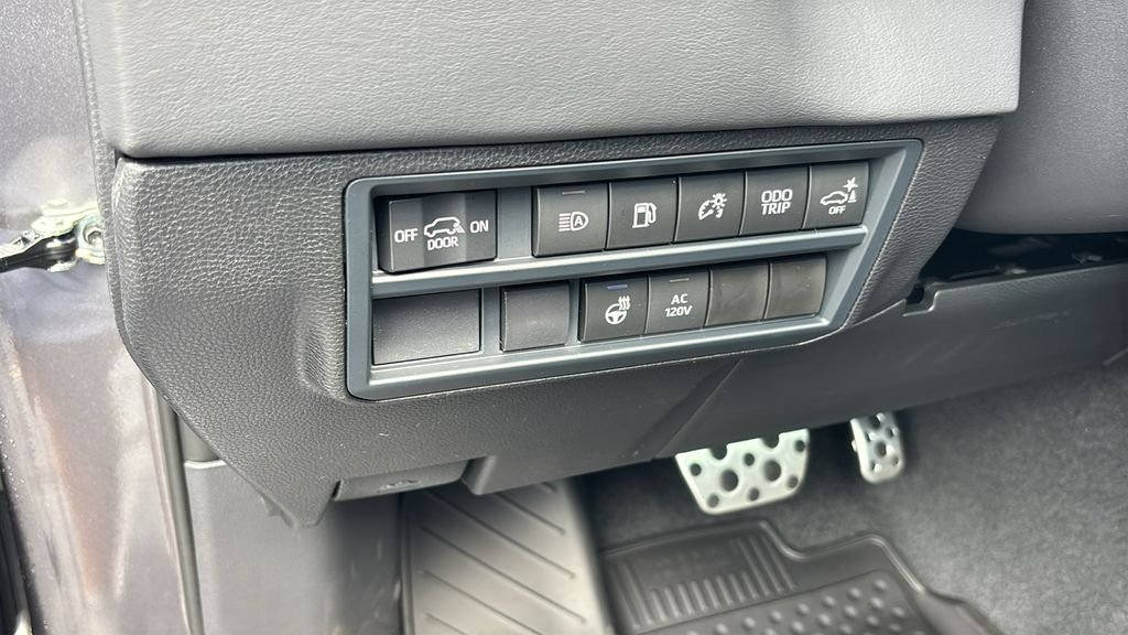 New 2026 Toyota Sequoia Platinum AWD/4WD image 12