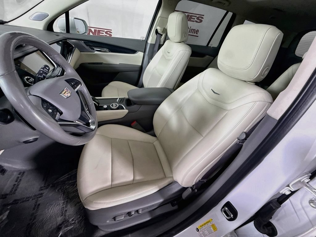 Used 2020 Cadillac XT6 Premium Luxury AWD/4WD image 27