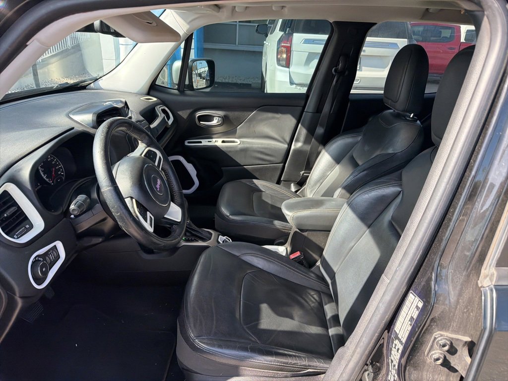 Used 2016 Jeep Renegade Limited image 9