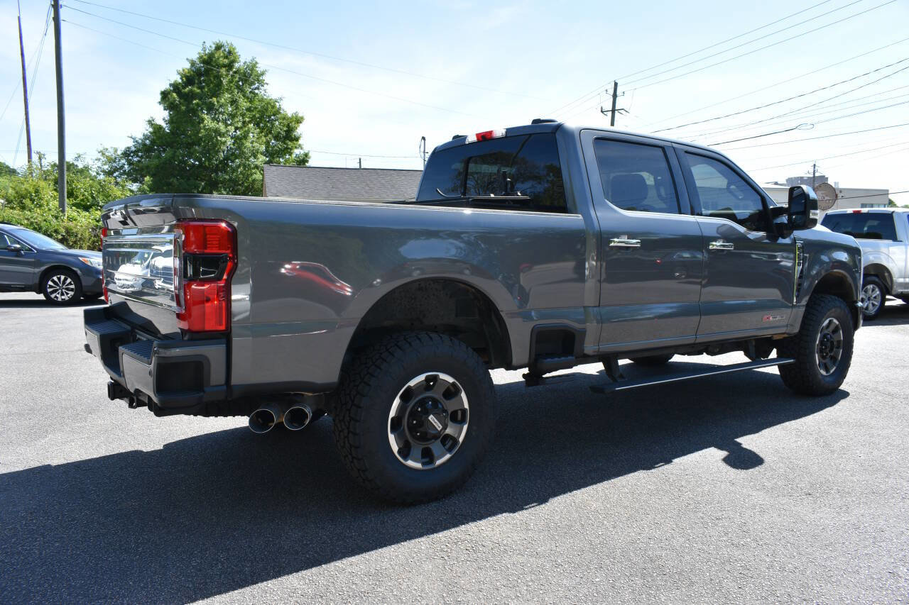 Used 2023 Ford F250 Platinum w/ Tremor Off-Road Package AWD/4WD image 3