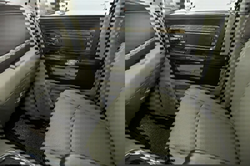 Used 2018 RAM 3500 Laramie Longhorn w/ Longhorn Southfork Package image 35