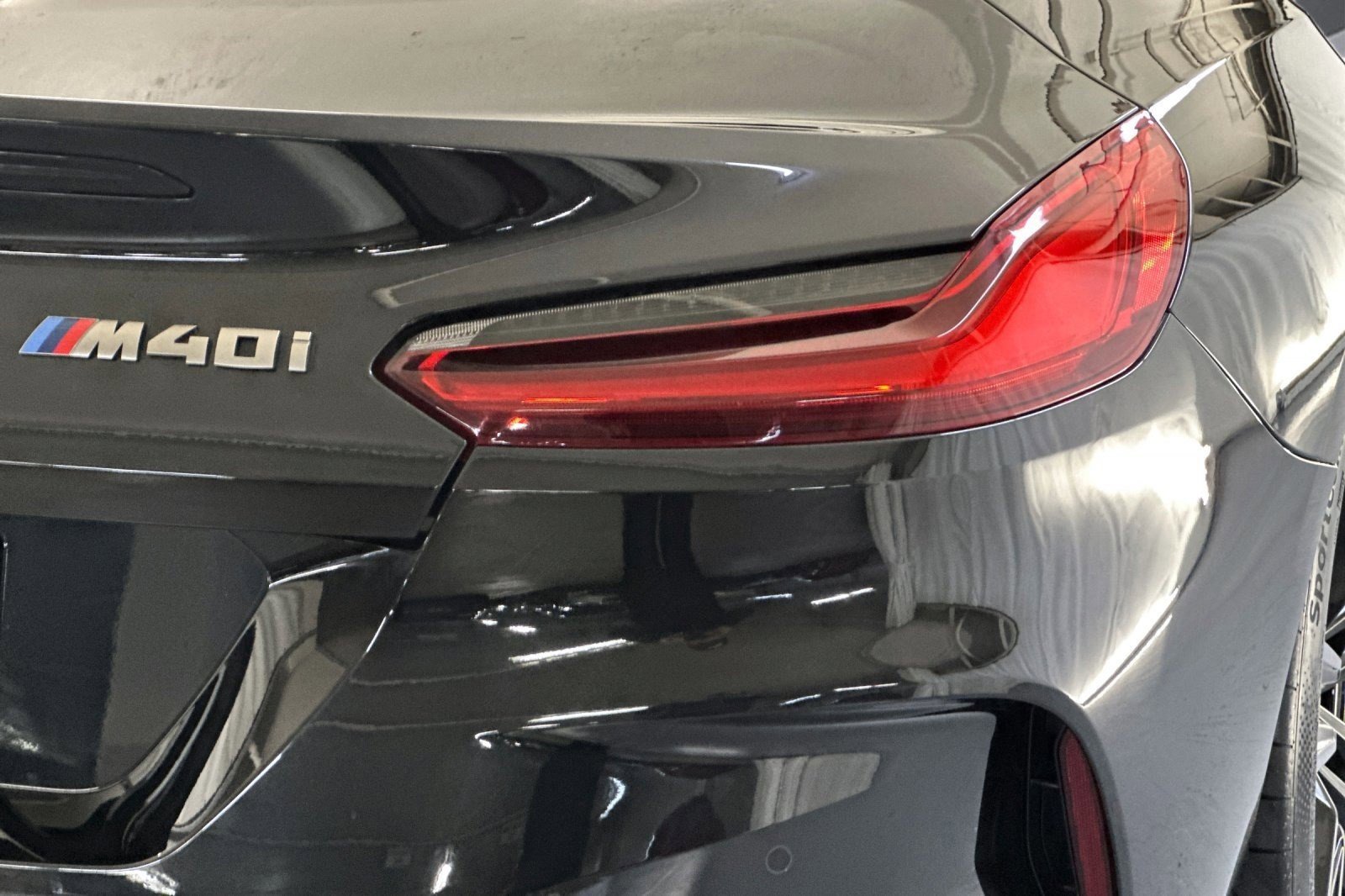 Used 2024 BMW Z4 M40i w/ Shadowloine Package image 12