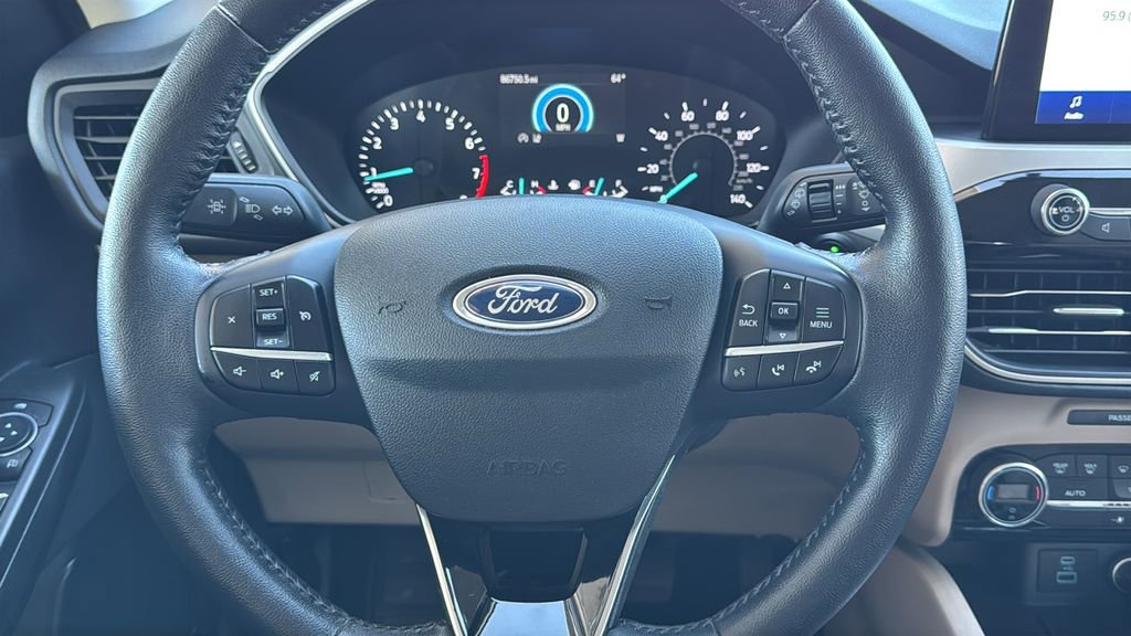 Certified 2021 Ford Escape SE w/ SE Sport Appearance Package FWD image 10