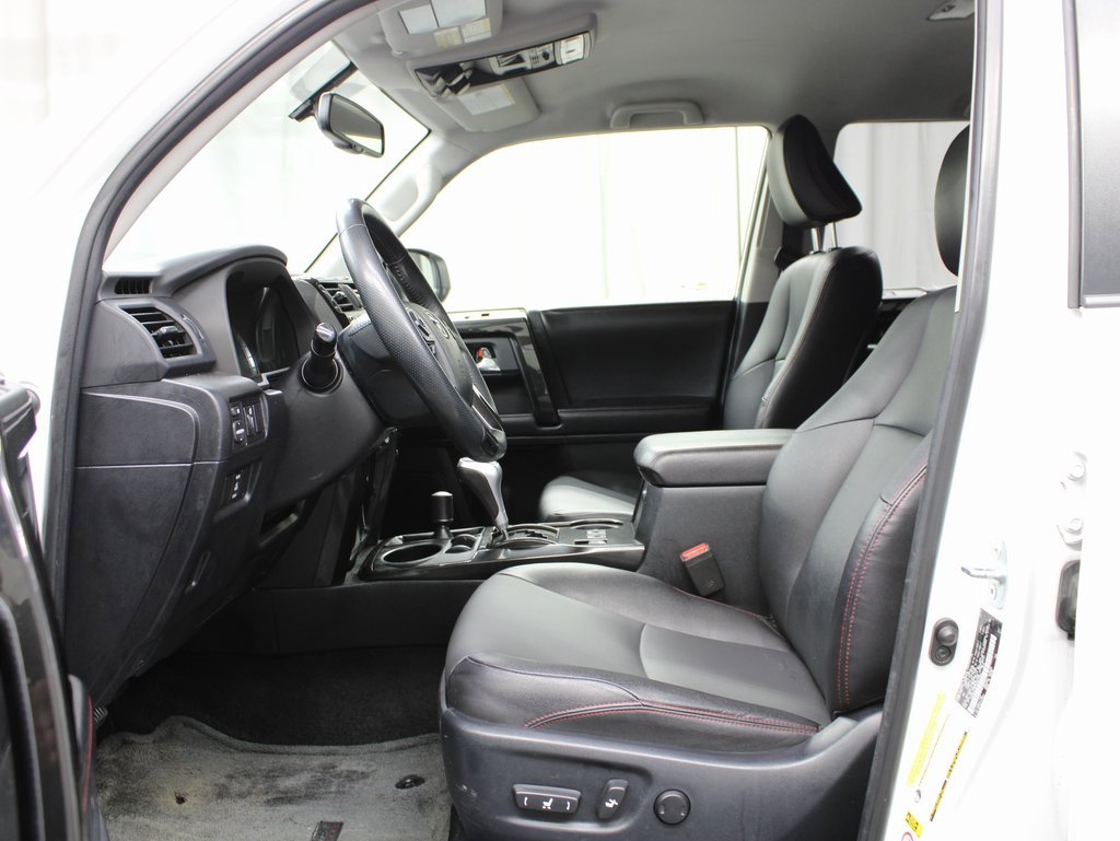 Used 2016 Toyota 4Runner TRD Pro image 9