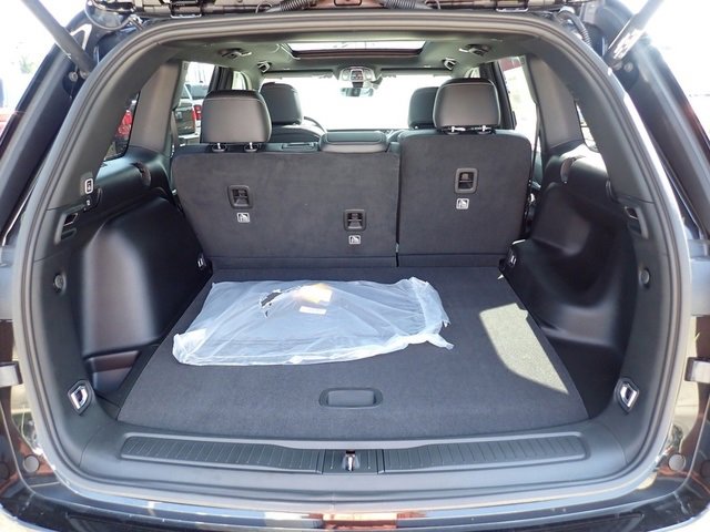 New 2025 Jeep Grand Cherokee Limited w/ Black Appearance Package image 6