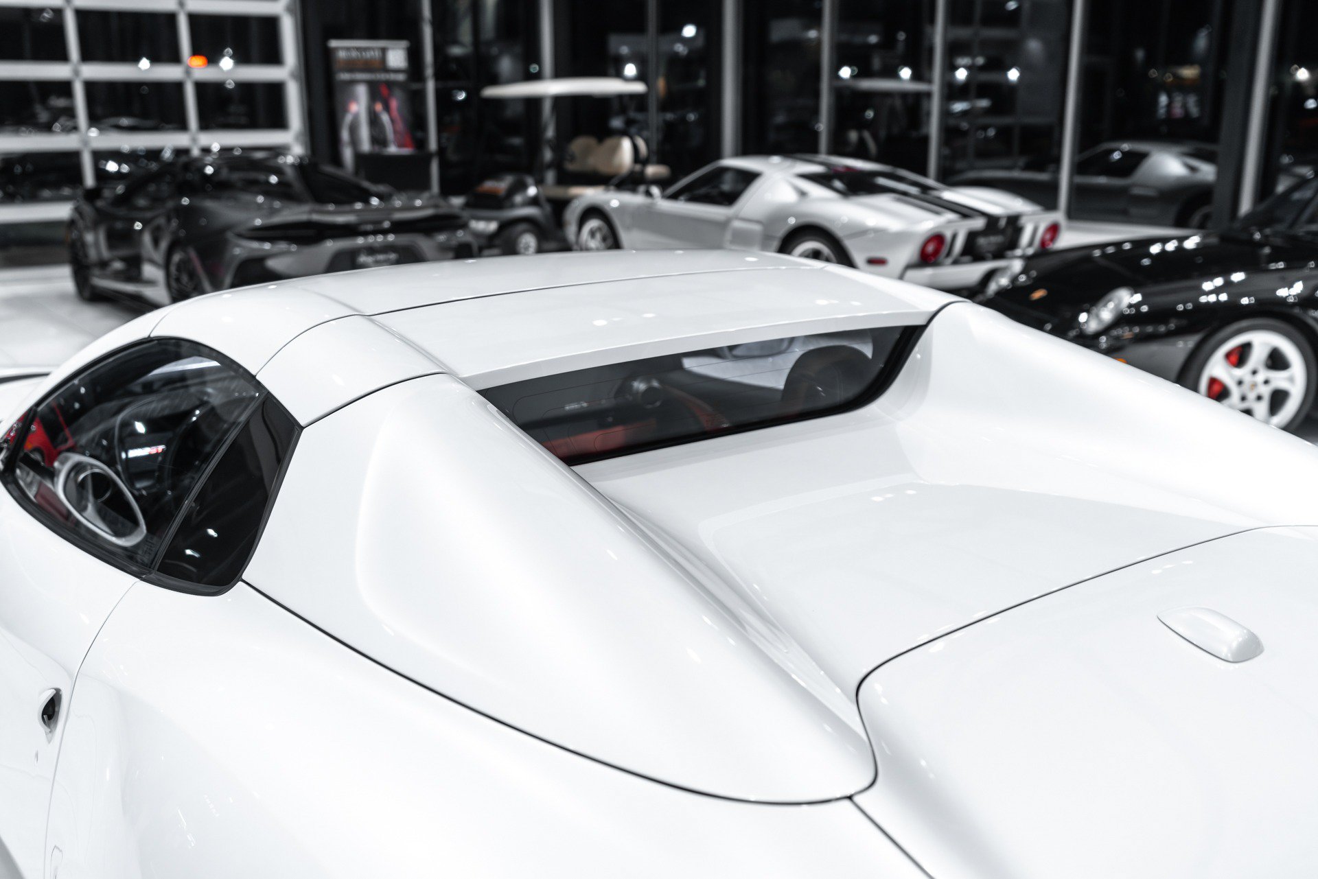 Used 2023 Ferrari 812 GTS RWD image 45