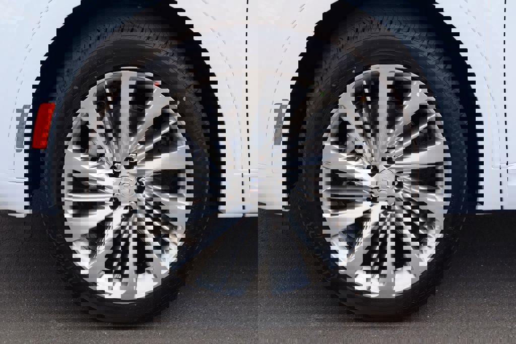 New 2026 Buick Envision Avenir image 24