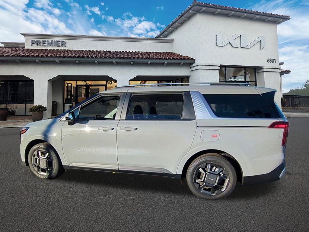 New 2026 Kia Carnival EX FWD image 5