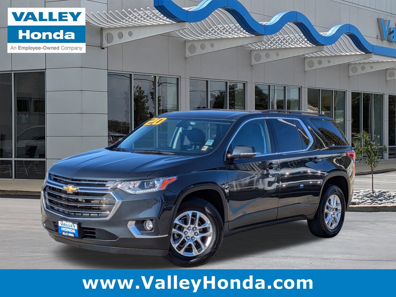 Used 2020 Chevrolet Traverse LT