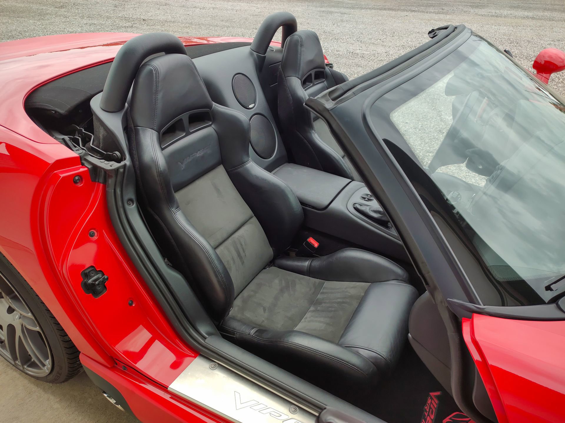 Used 2003 Dodge Viper SRT-10 image 4