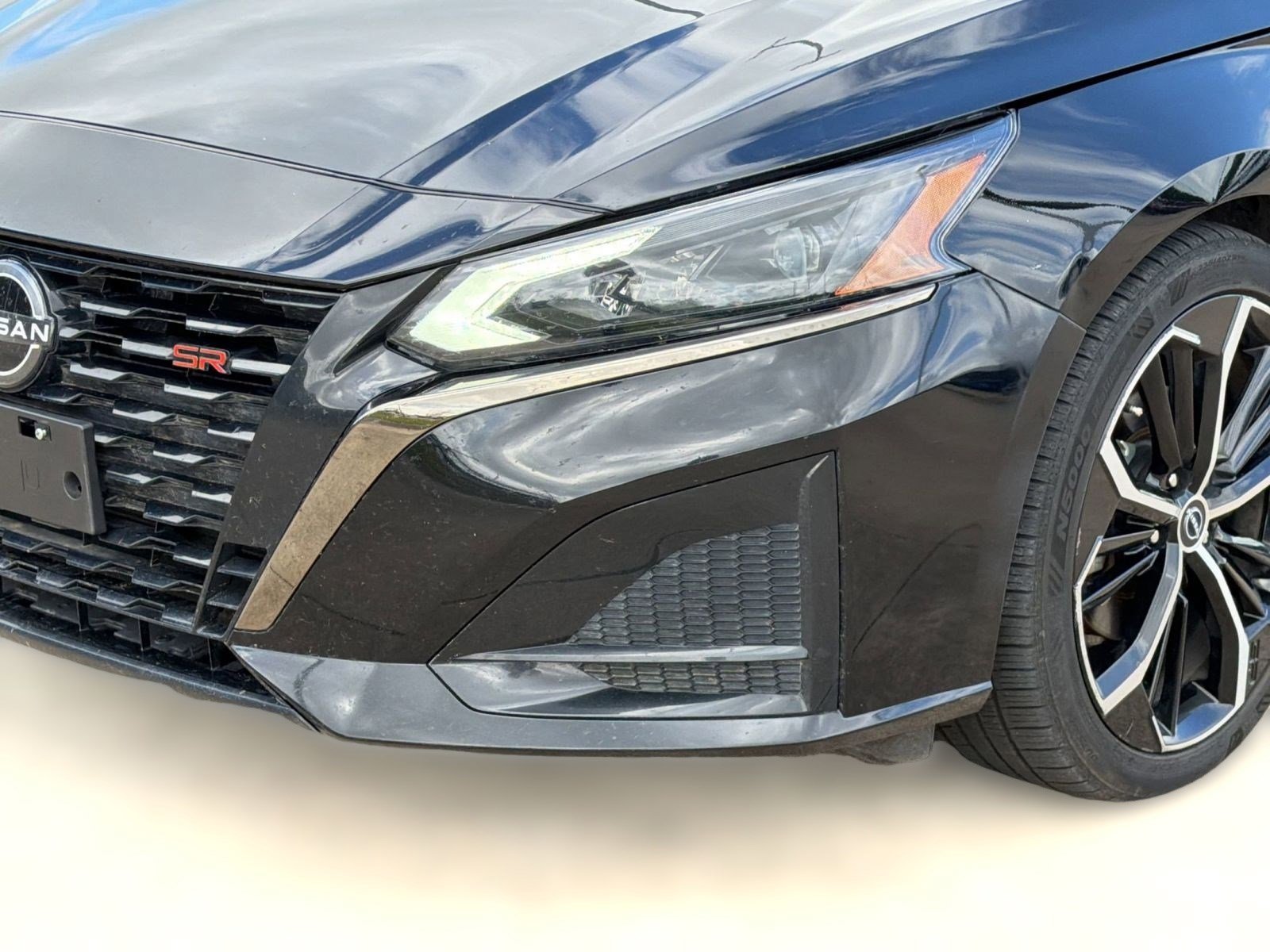 Used 2024 Nissan Altima 2.5 SR image 11