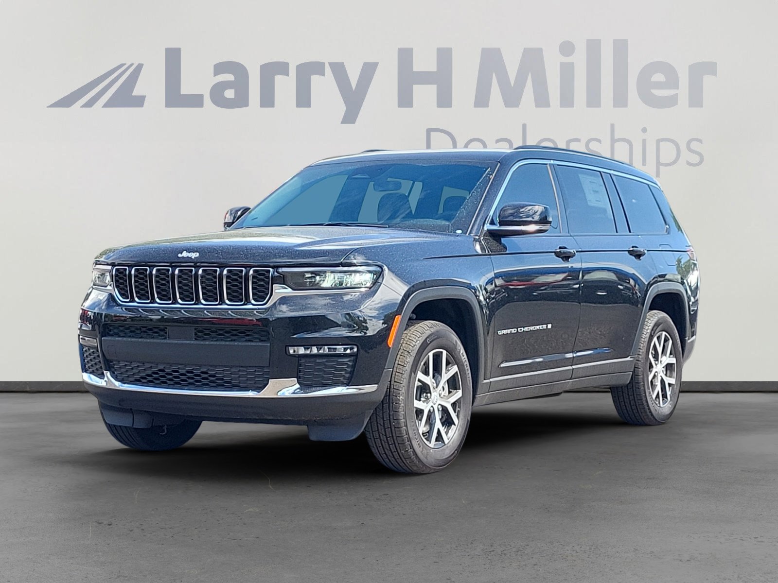 New 2025 Jeep Grand Cherokee L Limited image 1