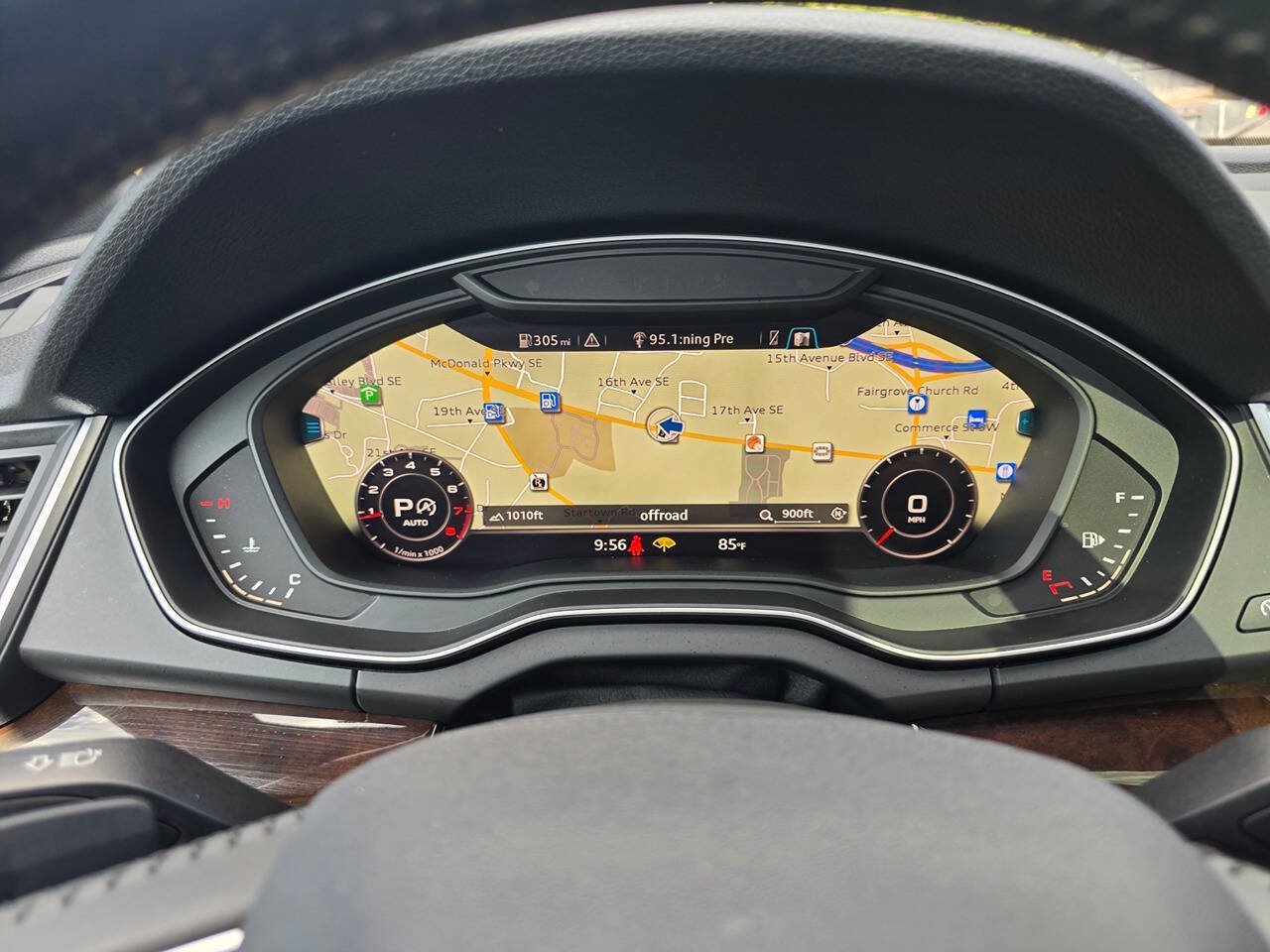 Used 2018 Audi Q5 2.0T Premium Plus w/ Premium Plus Package AWD/4WD image 25