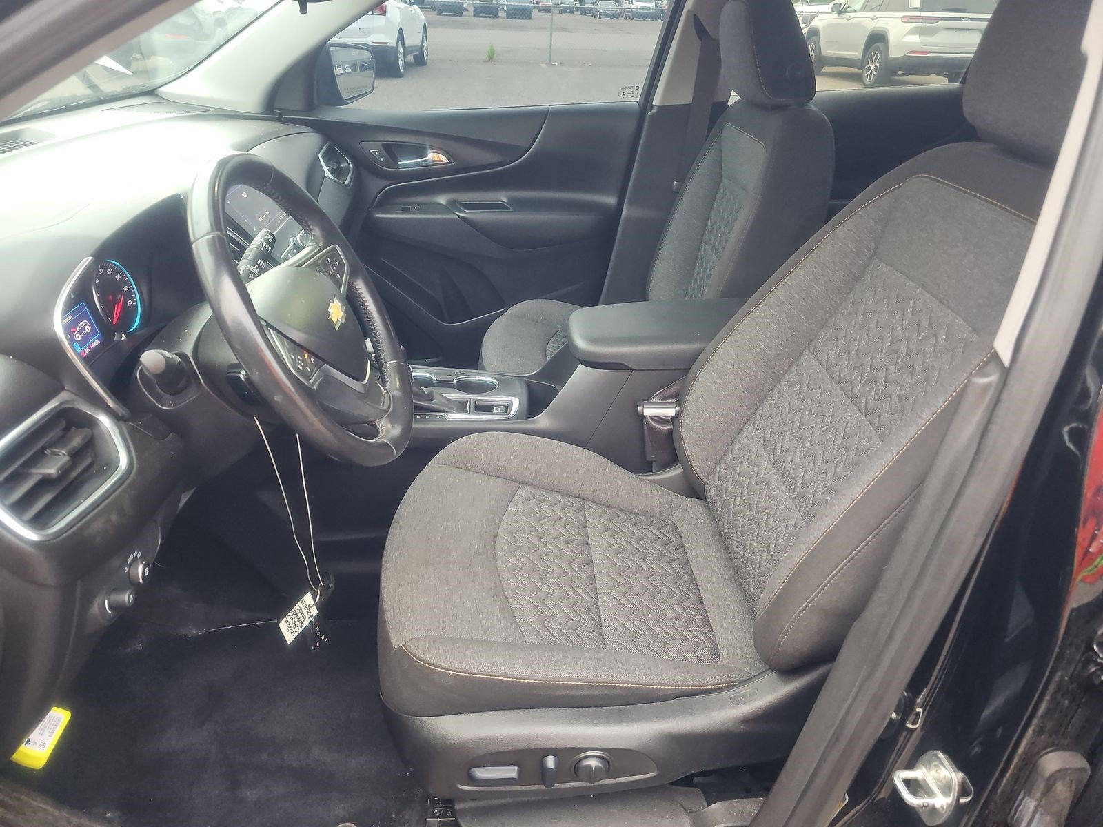 Used 2022 Chevrolet Equinox LT FWD image 7