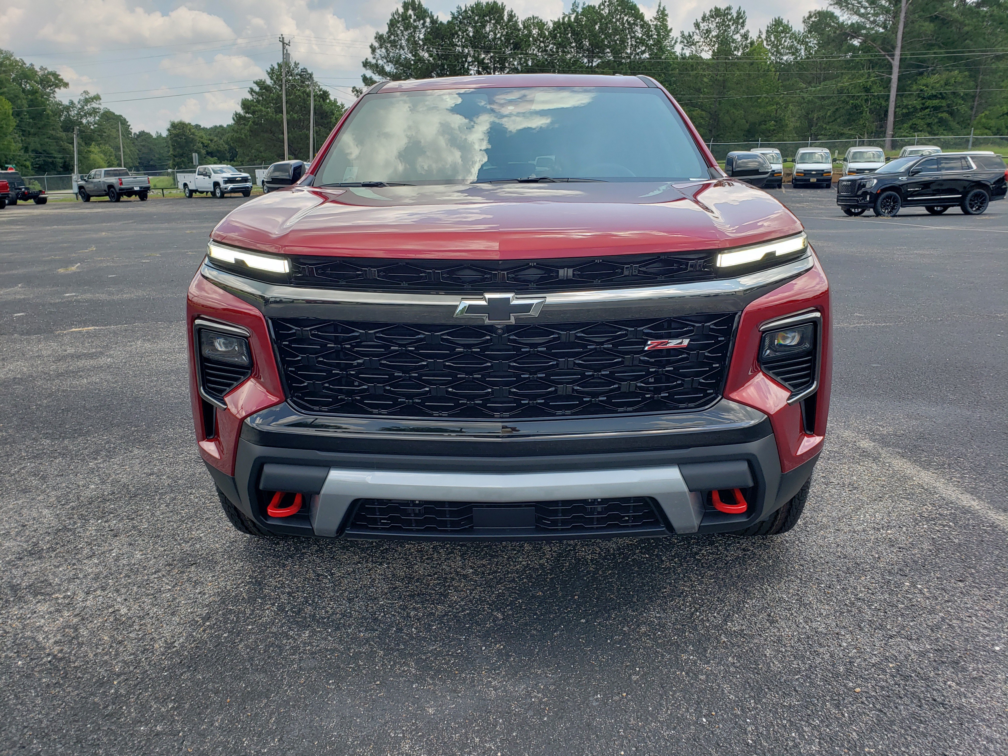 New 2026 Chevrolet Traverse Z71 w/ Driver Confidence Package AWD/4WD image 7