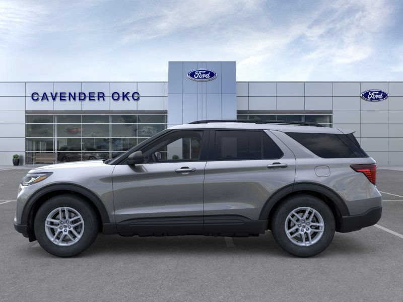 New 2026 Ford Explorer Active RWD image 3
