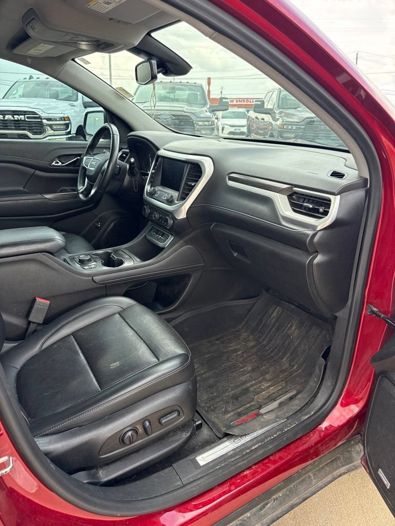 Used 2023 GMC Acadia SLT w/ Elevation Edition FWD image 19