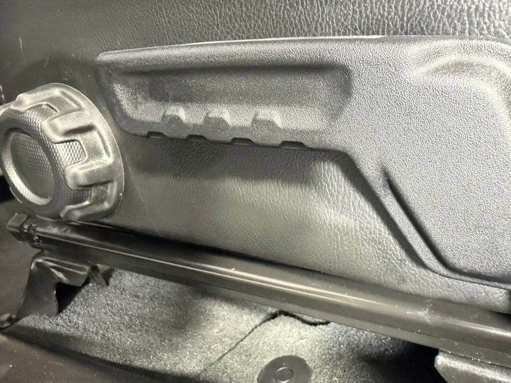 Used 2022 Jeep Wrangler Unlimited Sahara w/ Cold Weather Group image 26