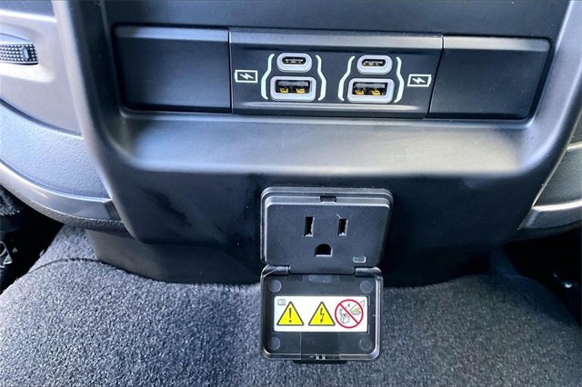 Used 2025 RAM 2500 Laramie image 26