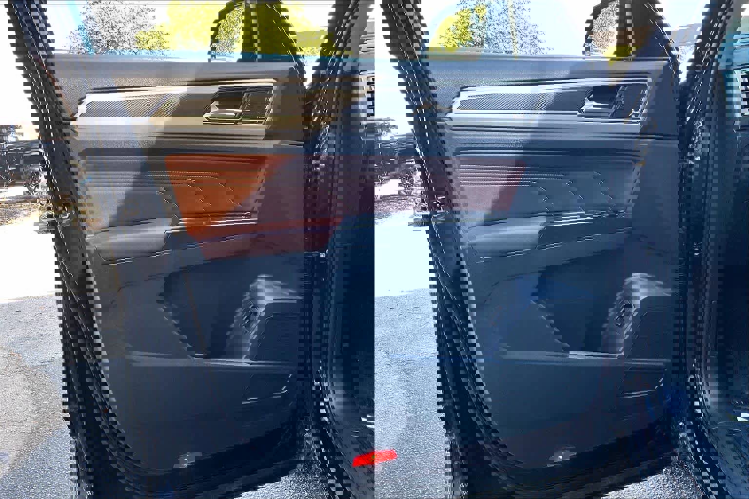 Used 2021 Volkswagen Atlas SEL Premium image 22