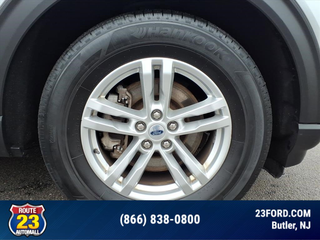 Used 2020 Ford Explorer XLT w/ Equipment Group 202A image 10