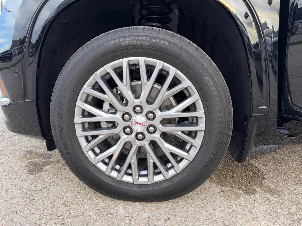 Certified 2026 GMC Acadia Denali w/ Super Cruise Package FWD image 31