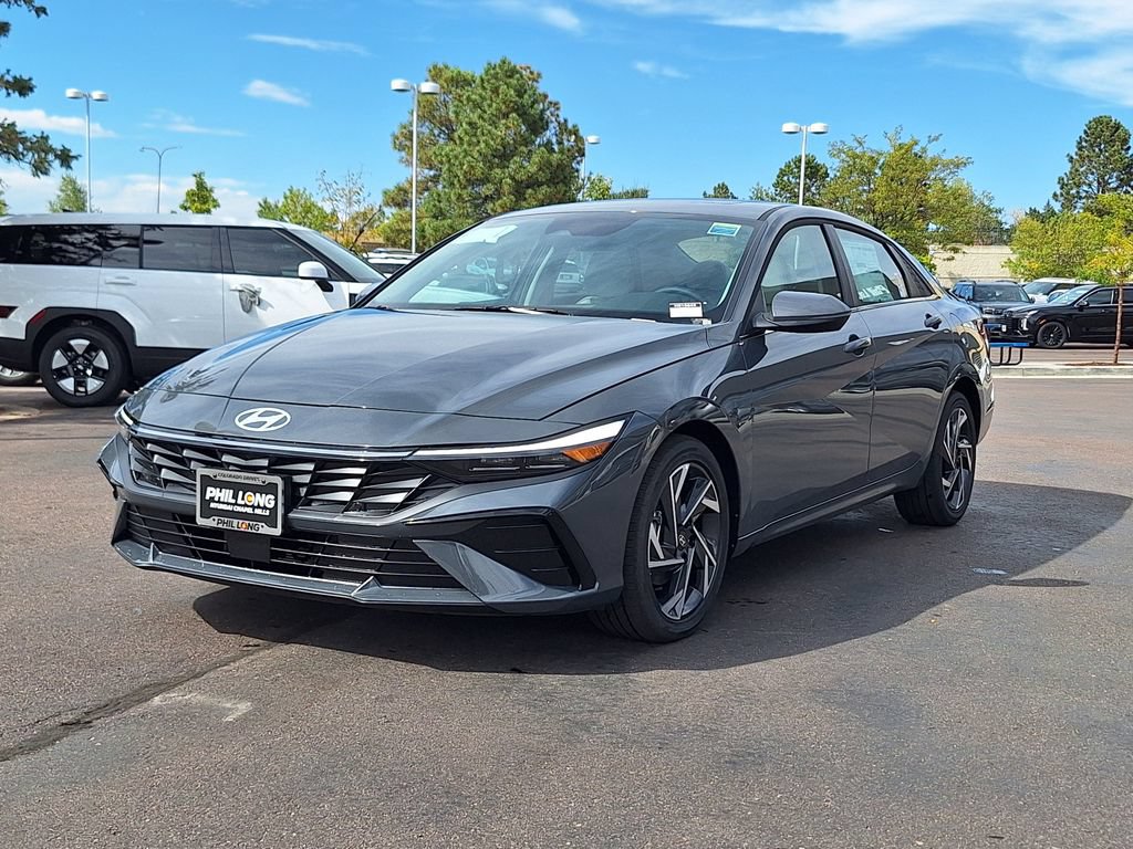 New 2026 Hyundai Elantra Limited FWD image 7