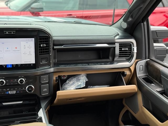 Used 2025 Ford F450 Lariat w/ Lariat Ultimate Package AWD/4WD image 37
