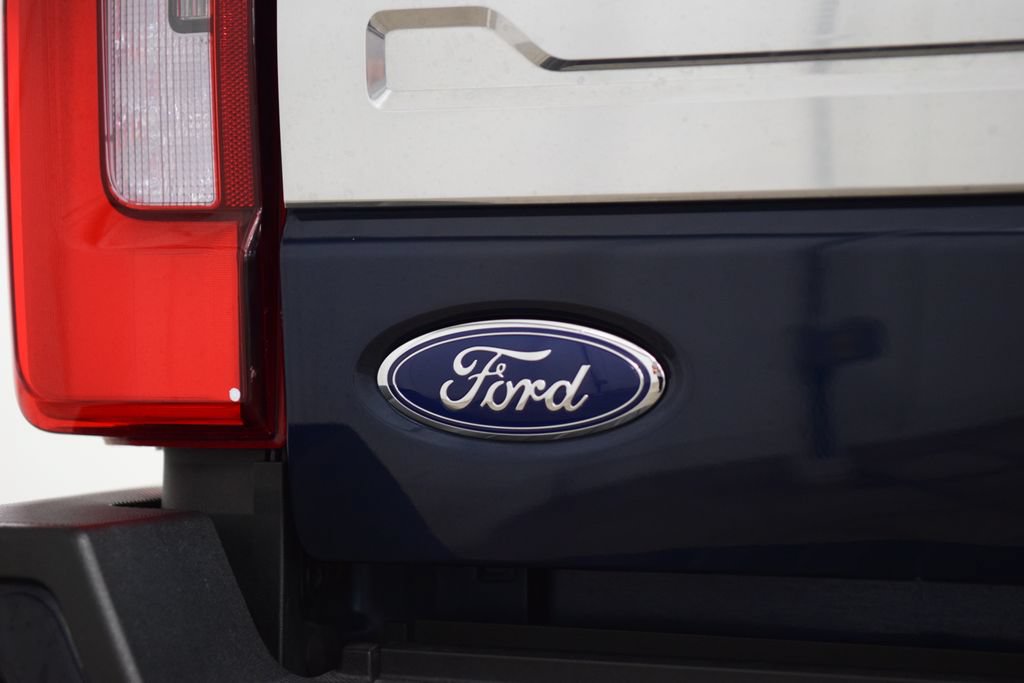 Used 2024 Ford F250 Platinum AWD/4WD image 23