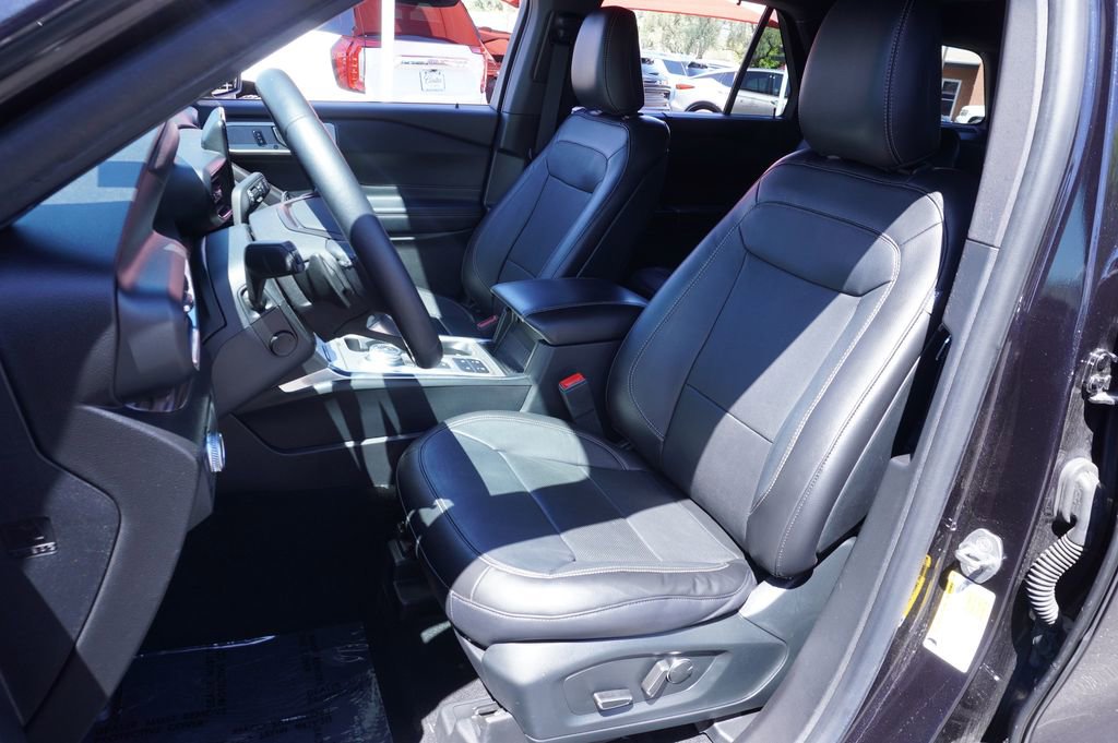 Used 2020 Ford Explorer Limited image 15