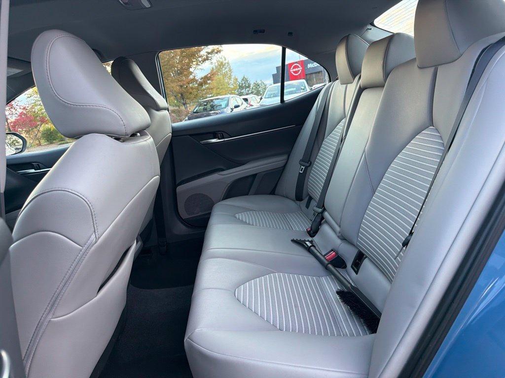 Used 2024 Toyota Camry SE FWD image 9