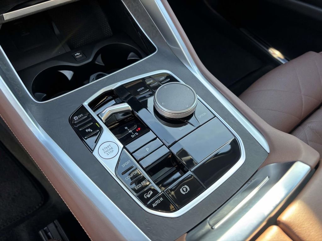 New 2026 BMW X6 xDrive40i w/ Climate Comfort Package image 24