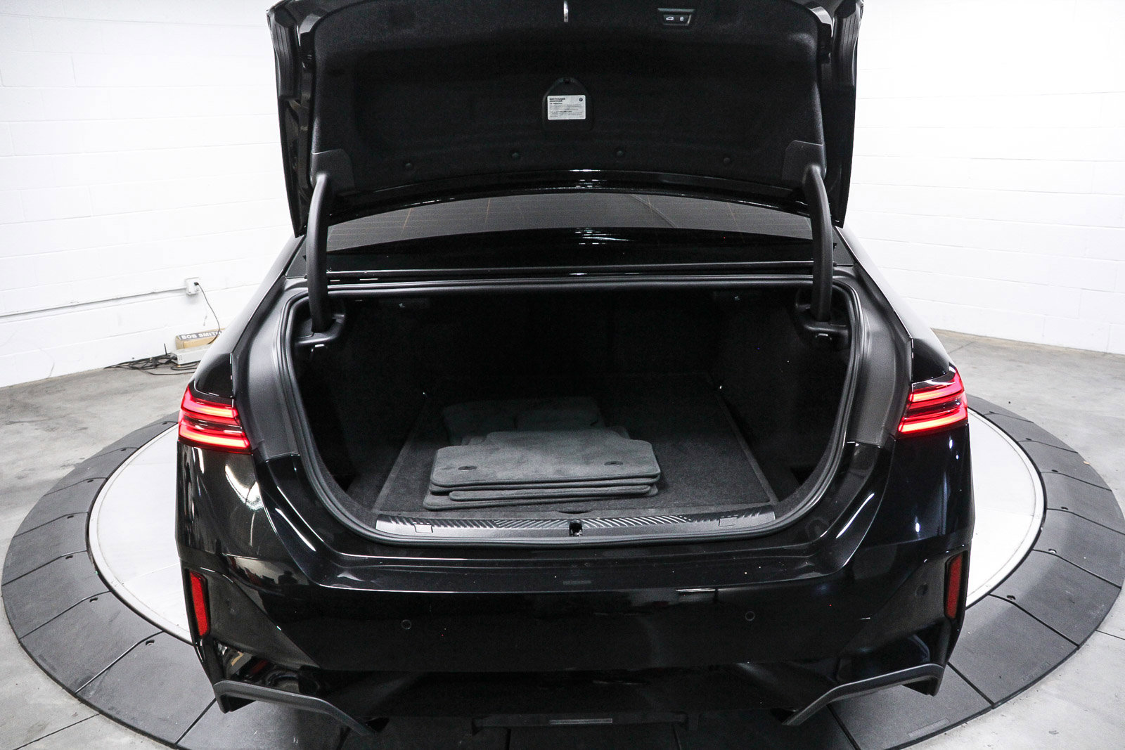 Certified 2024 BMW 530i 530i w/ M Sport Package image 26