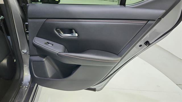 Certified 2024 Nissan Sentra SR FWD image 27