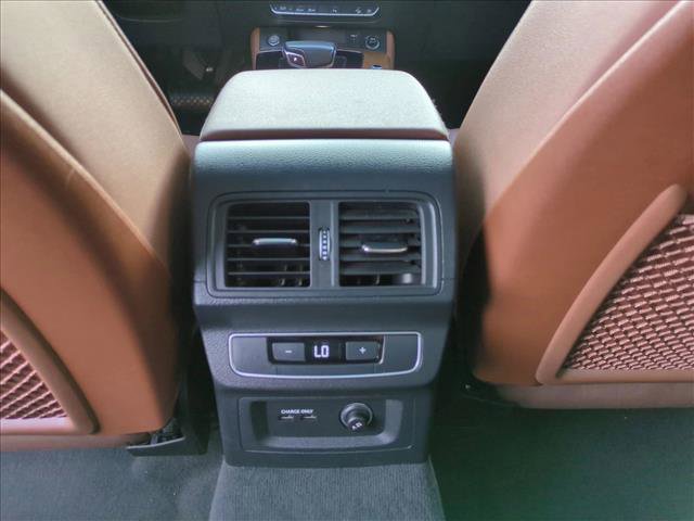 Used 2023 Audi Q5 2.0T Premium Plus image 18