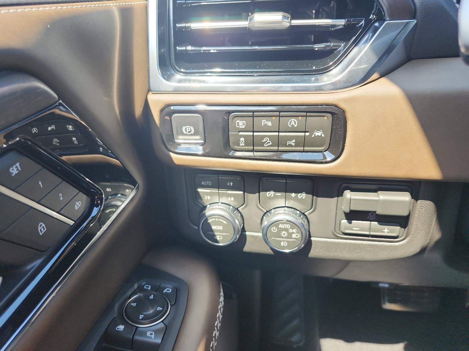 New 2026 GMC Yukon XL Denali Ultimate AWD/4WD image 21