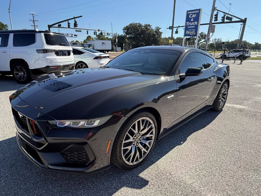 Used 2024 Ford Mustang GT Premium RWD image 9