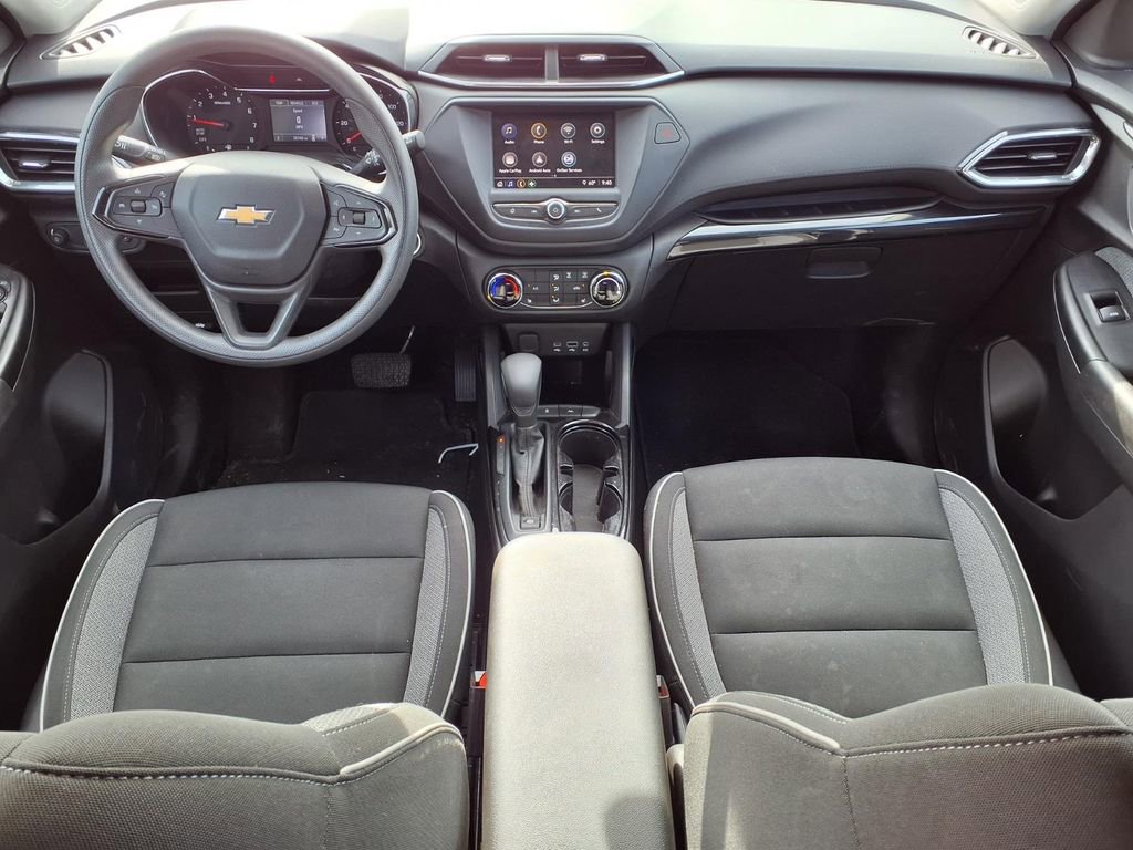 Used 2022 Chevrolet TrailBlazer LT FWD image 13
