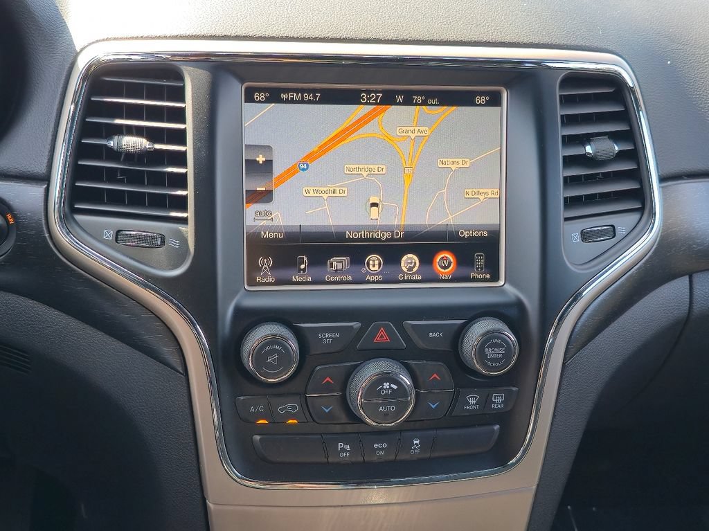 Used 2015 Jeep Grand Cherokee Laredo w/ Quick Order Package 23E AWD/4WD image 13