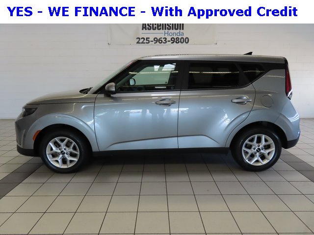 Used 2024 Kia Soul LX w/ Option Group 015 image 3